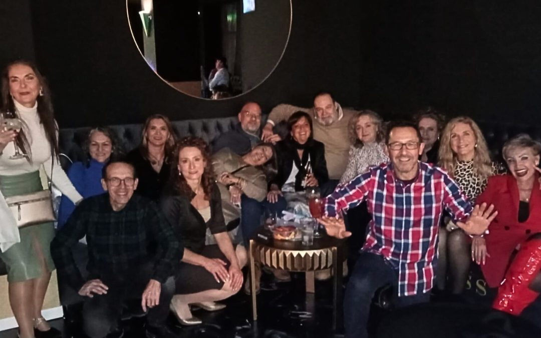 Comida de Navidad para singles en Sevilla 2024